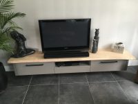 TV-meubel te Onderdijk