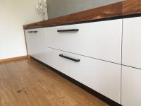 TV-meubel te Hoogkarspel